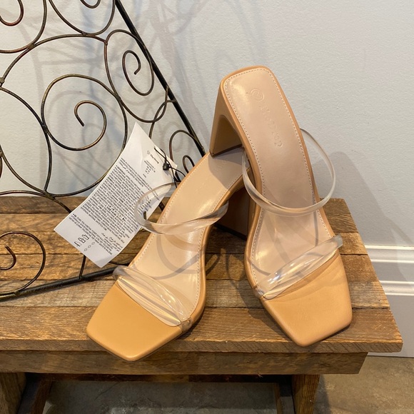 Women’s The Drop Sandal - Picture 2 of 10